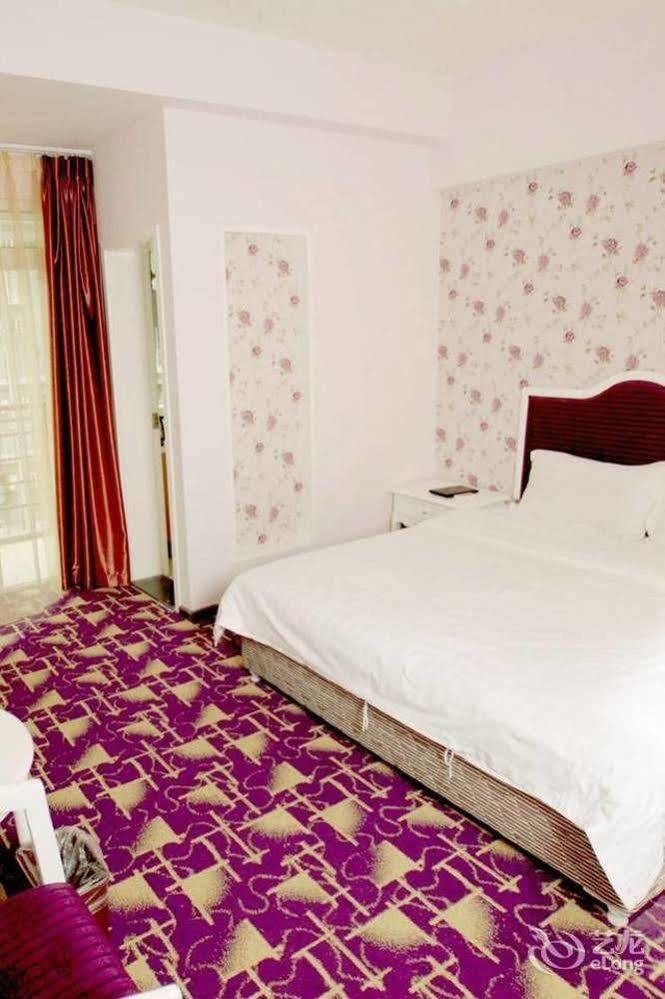 Chengdu Lilac Hotel Fei Cheng Branch Екстер'єр фото